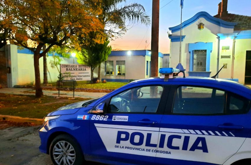  POLICÍAS LOGRAN ASISTIR A UNA MUJER EN EL INCENDIO DE UNA VIVIENDA
